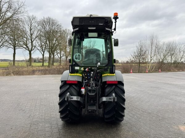 Tracot 1ad Fendt 211 V