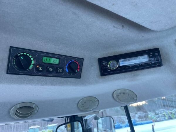 Massey Ferguson 7718