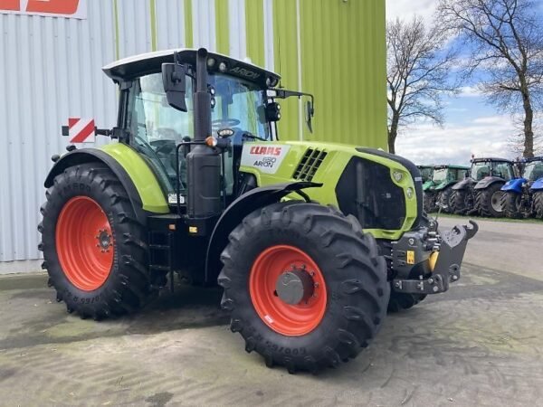 tracteur 2c Claas ARION 650 CMATIC CIS+