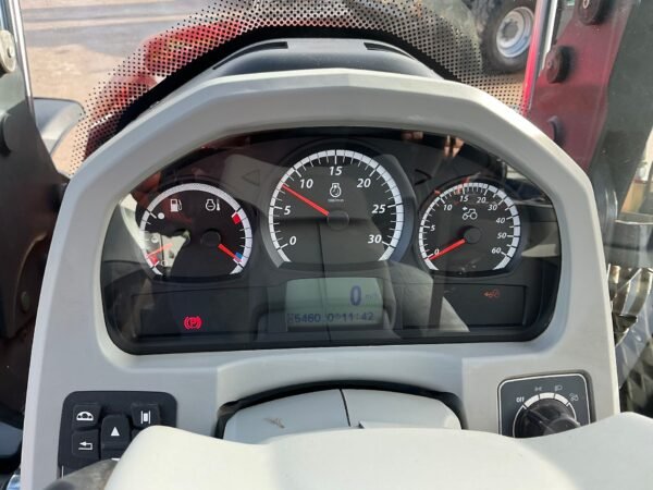 tracteur 7v Valtra N114 Hi Tech Tractor (ST25634)