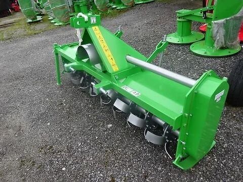 Bodenfräse 2 Meter mit Gelenkwelle