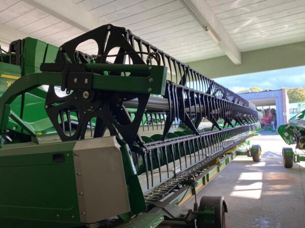 John Deere 740 PremiumFlow MOISSONNEUSE-BATTEUSE NEUF Premium Flow