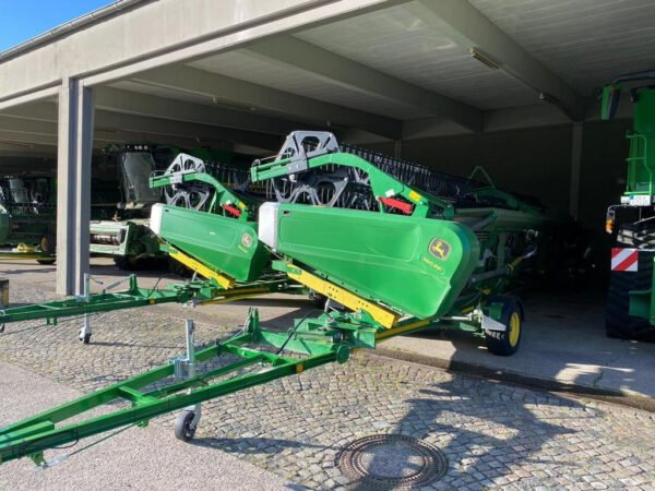 John Deere 740 PremiumFlow MOISSONNEUSE-BATTEUSE NEUF Premium Flow