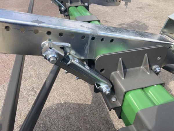 MOISSONNEUSE-BATTEUSE NEUF