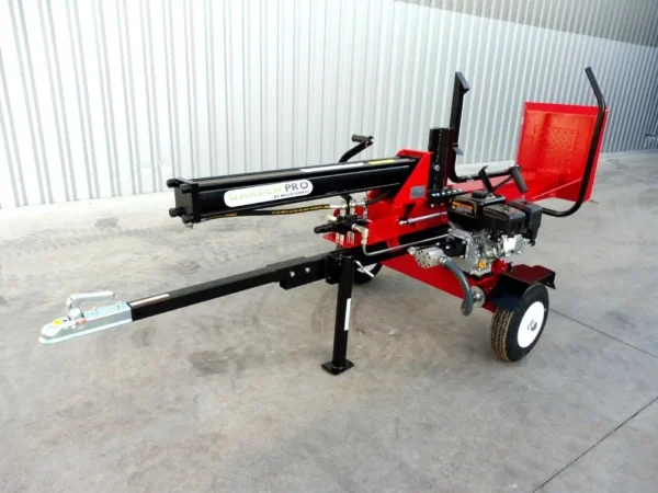 Fendeuse de bûches  thermique sur remorque