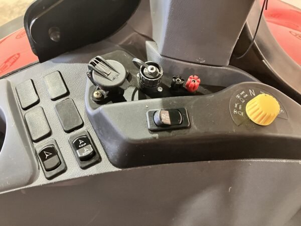 tracteur 16o Traktor 6185 CVT Hi-eSCR Profi