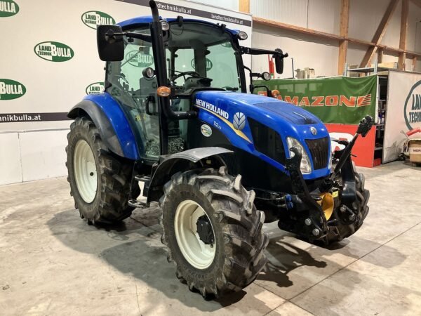 tracteur 17a New Holland T4.75