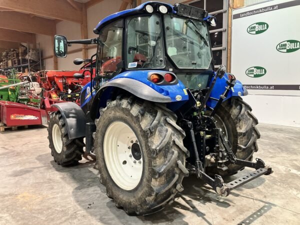 tracteur 17c New Holland T4.75