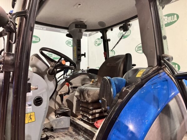 tracteur 17j New Holland T4.75