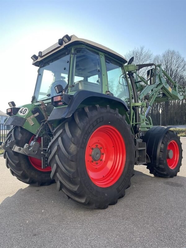 Fendt 309 Ci mit Frontlader und Frontkraftheber