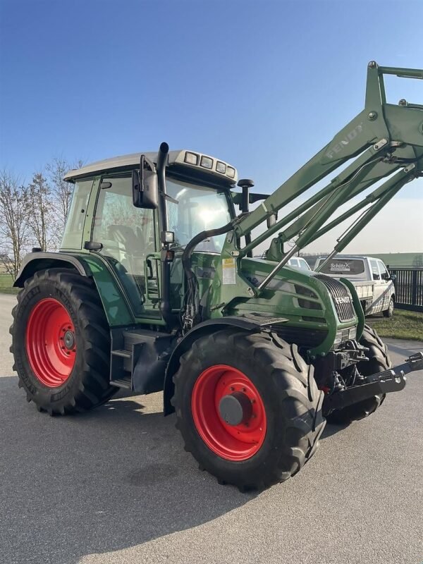Fendt 309 Ci mit Frontlader und Frontkraftheber