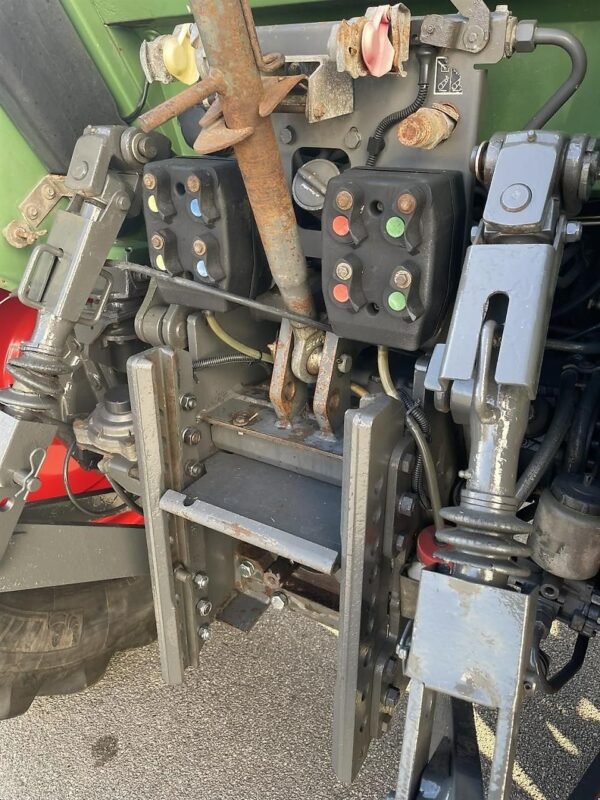 Fendt 309 Ci mit Frontlader und Frontkraftheber