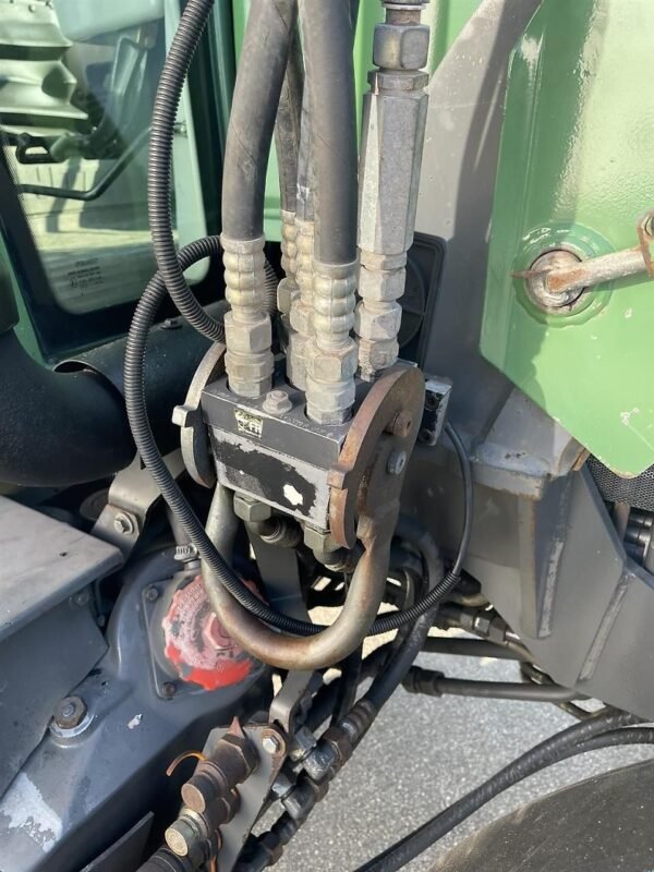 Fendt 309 Ci mit Frontlader und Frontkraftheber