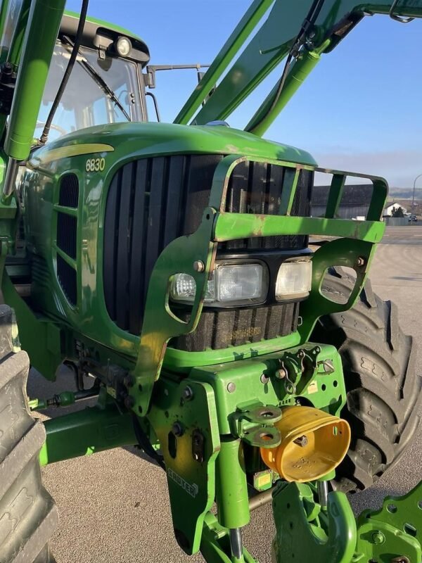 tracteur 24k John Deere 6830 Power Quad plus mit Frontlader und FZW, front PTO