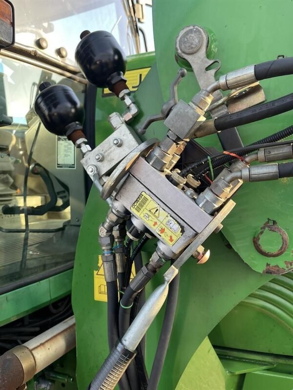 tracteur 24m John Deere 6830 Power Quad plus mit Frontlader und FZW, front PTO