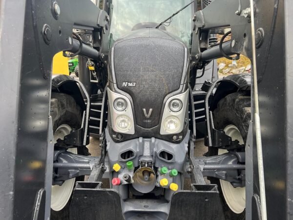 Valtra N 163